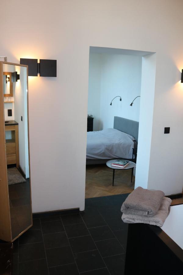 Peter House Bed and Breakfast Nivelles Exteriör bild