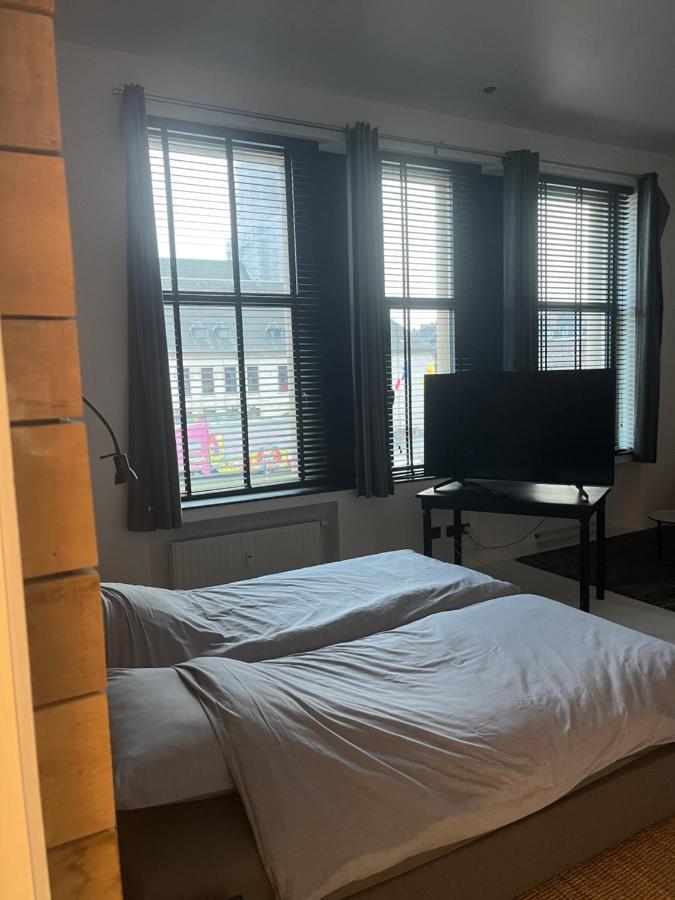 Peter House Bed and Breakfast Nivelles Exteriör bild
